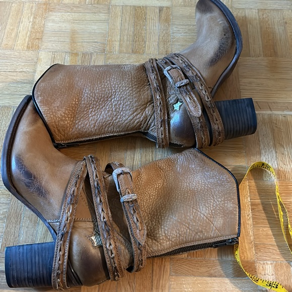 Freebird - Picture 16 of 16